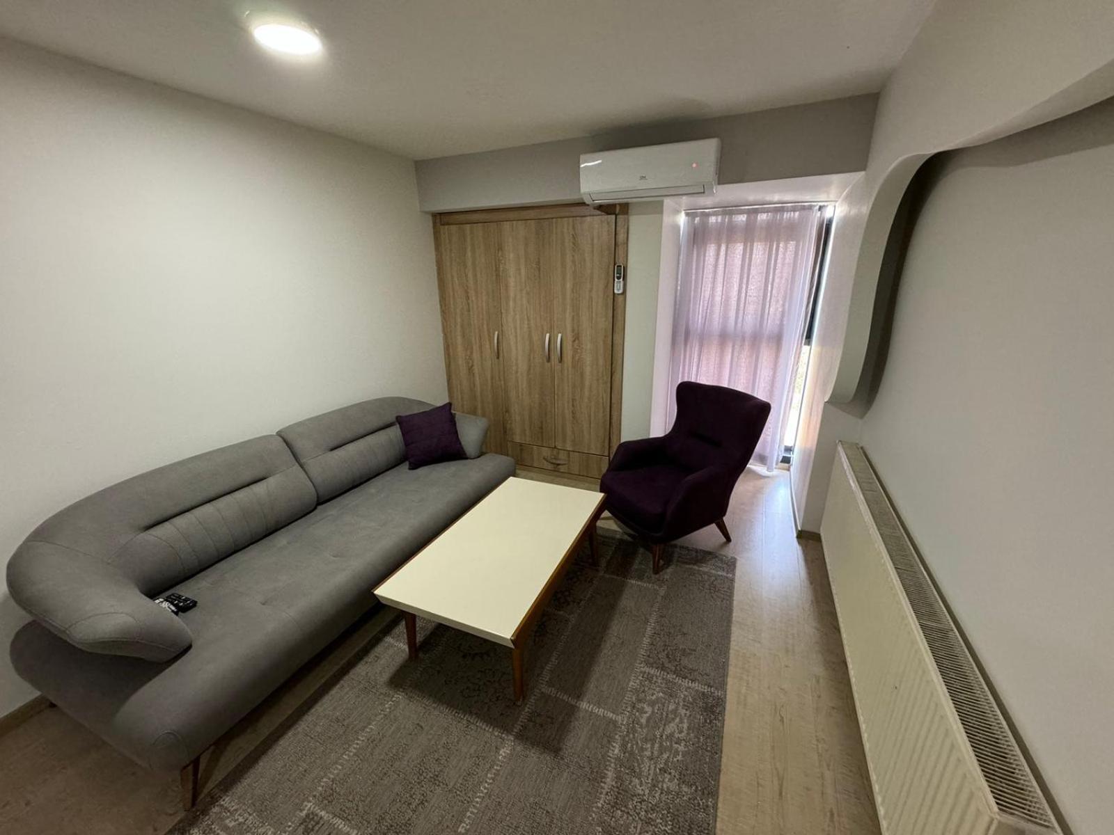 Hotel Pashtriku Gjakova エクステリア 写真