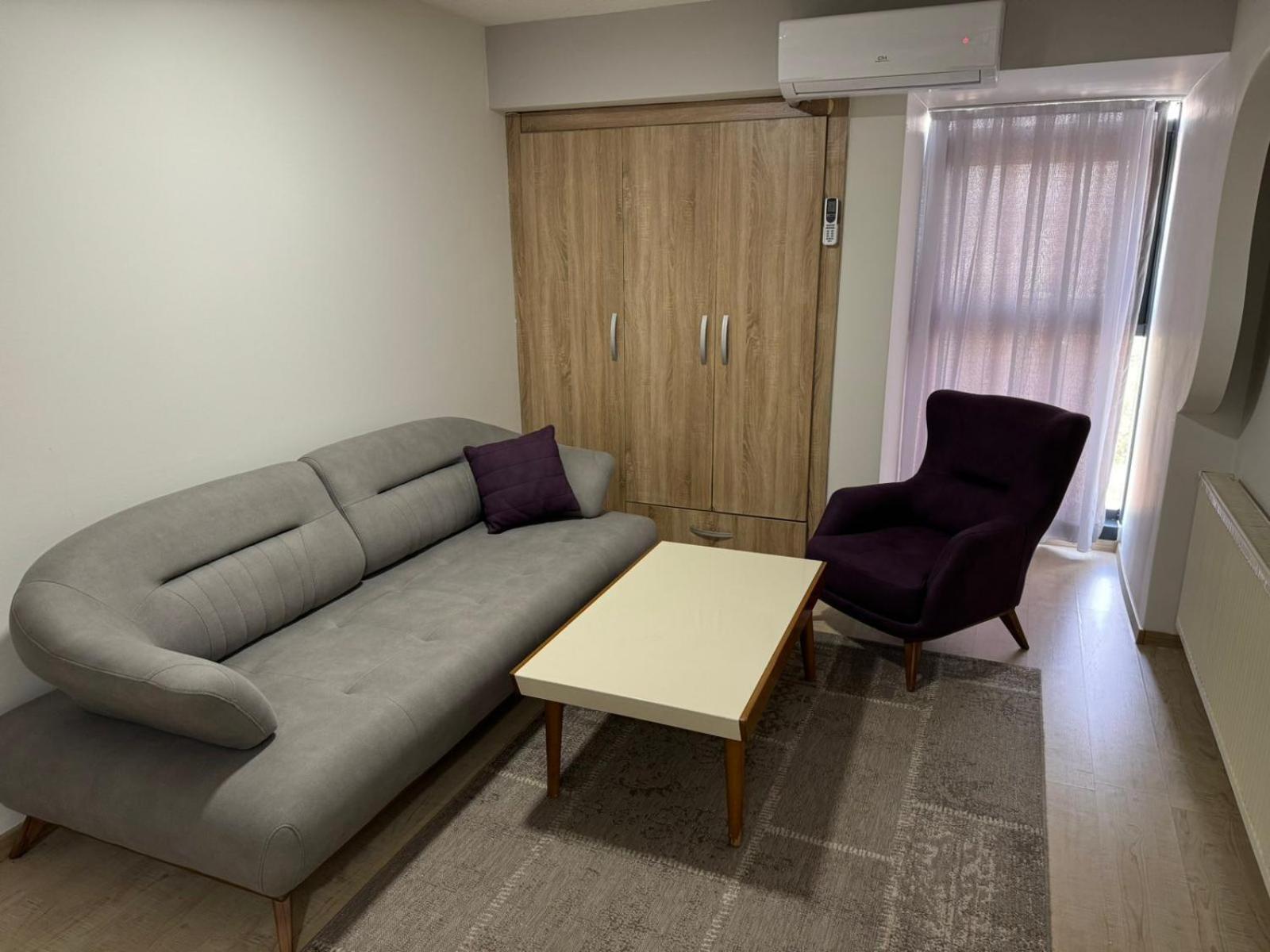 Hotel Pashtriku Gjakova エクステリア 写真